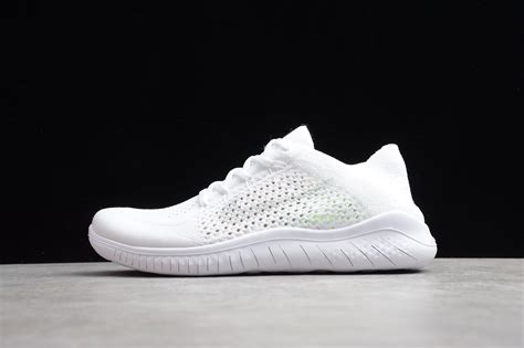 free rn Flyknit triple white